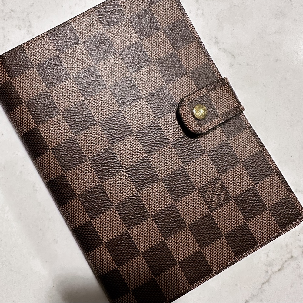 ❌SOLD❌ AUTHENTIC Louis Vuitton MM Agenda 🍫